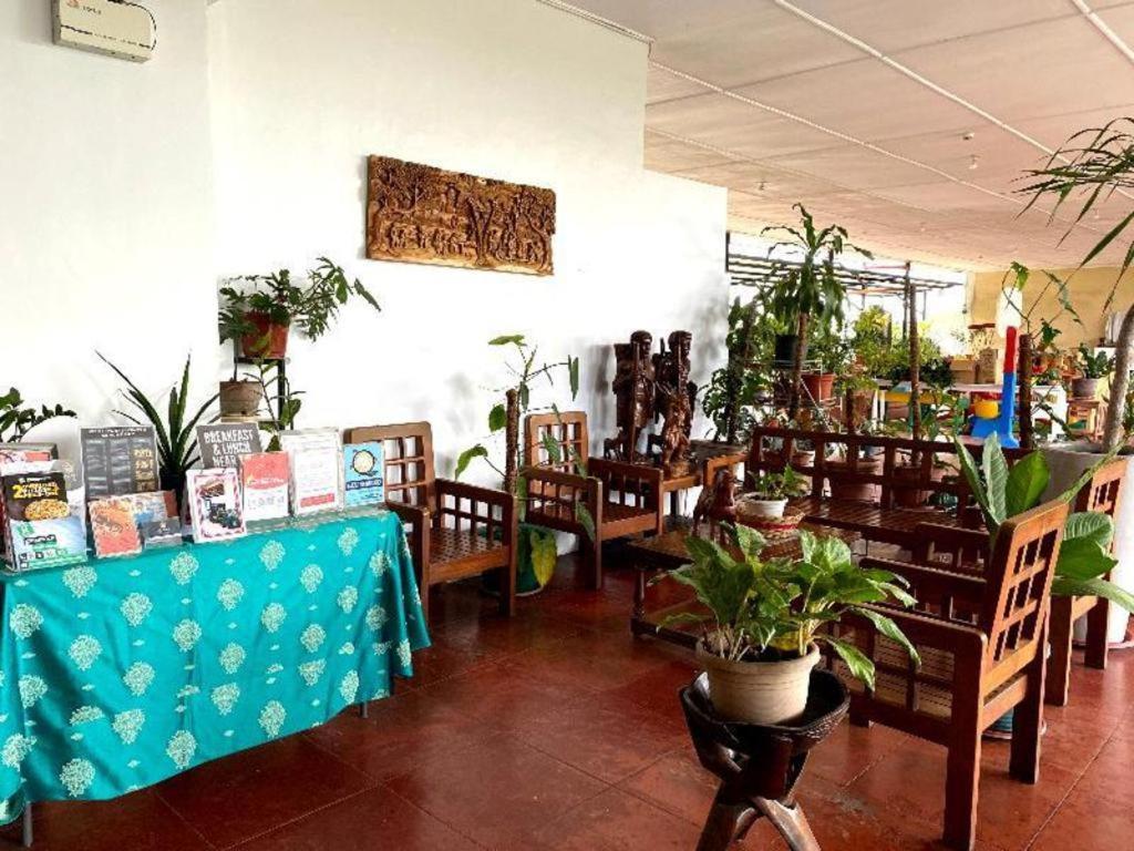 Oyo 150 Davao Airport View Hotel Extérieur photo