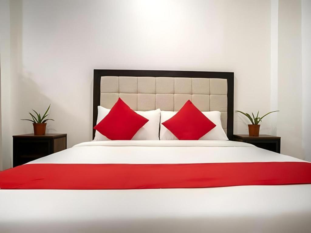 Oyo 150 Davao Airport View Hotel Extérieur photo