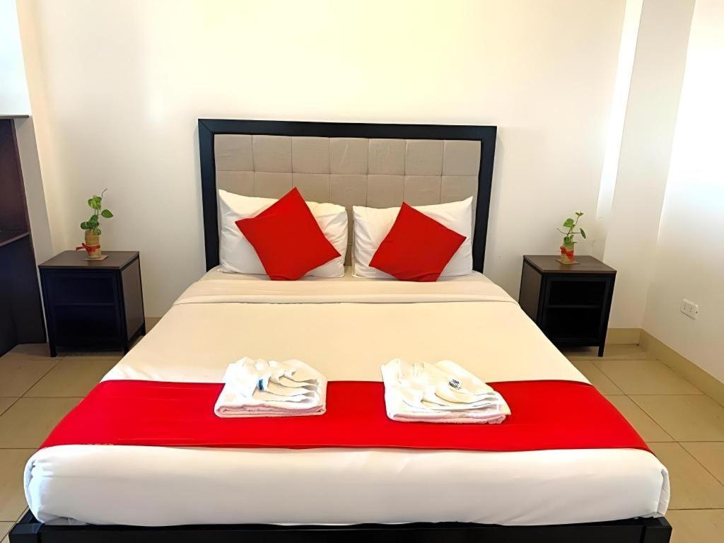 Oyo 150 Davao Airport View Hotel Extérieur photo