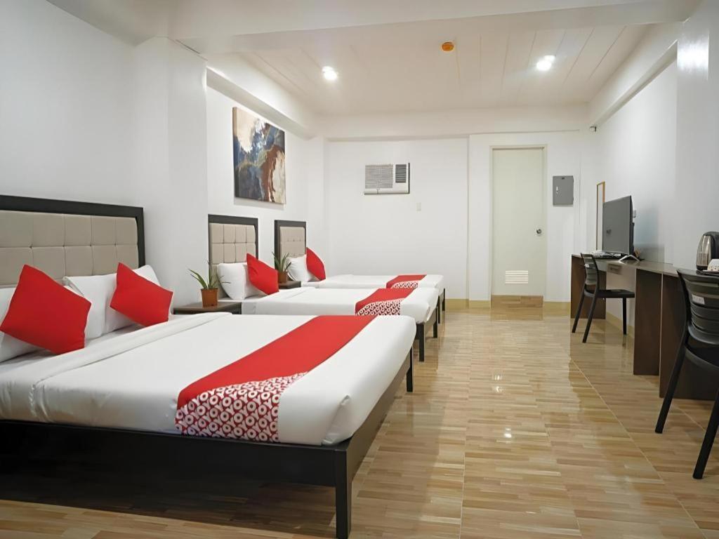 Oyo 150 Davao Airport View Hotel Extérieur photo